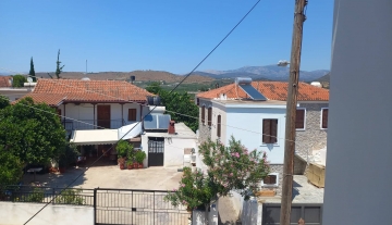 Ενοικιάζεται στο κέντρο της Ασίνης μεζονέτα 130 τ.μ