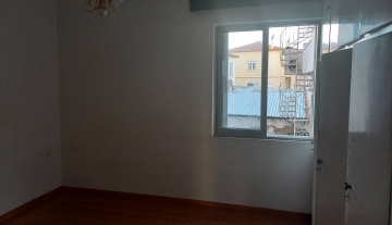 Πωλείται διαμέρισμα 74 τ.μ διαμπερές ,πρώτου ορόφου στο Άργος